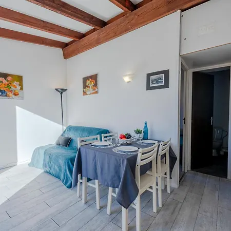 Les Caraibes Du Levant By Interhome * Le Barcarès