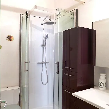 Apartment Les Caraibes Du Levant By Interhome Le Barcares