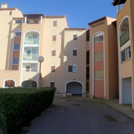 Apartment Les Caraibes Du Levant By Interhome *