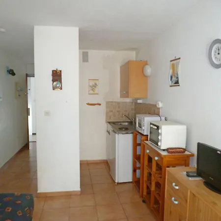 Les Caraibes Du Levant By Interhome Le Barcares